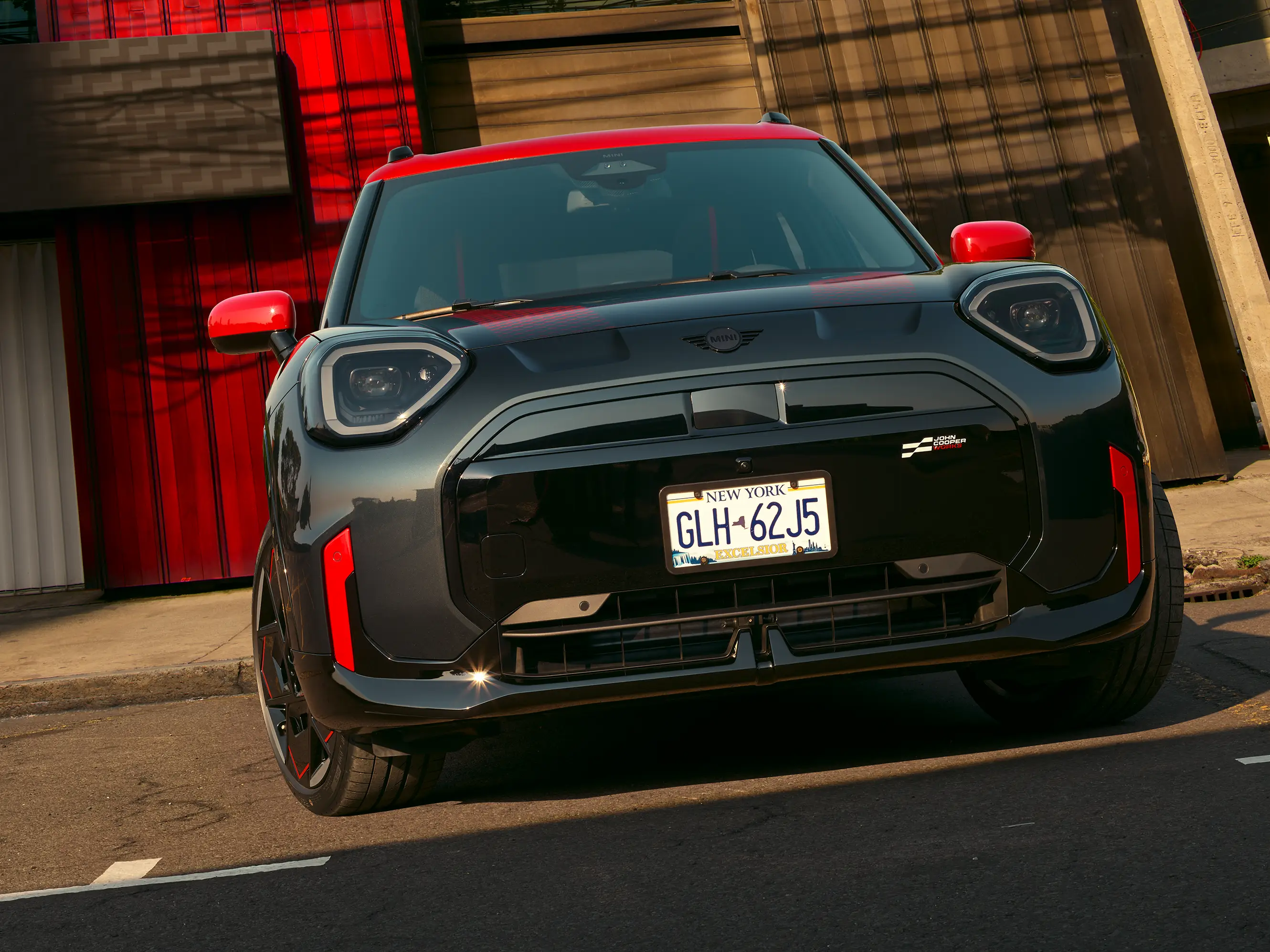 MINI John Cooper Works - J04 JCW Vue de face