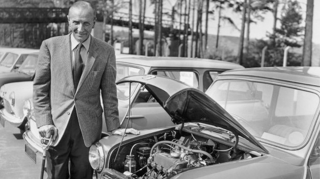 MINI duurzaamheid - MINI gaat elektrisch tijdlijn - 1959 Sir Alec Issigonis